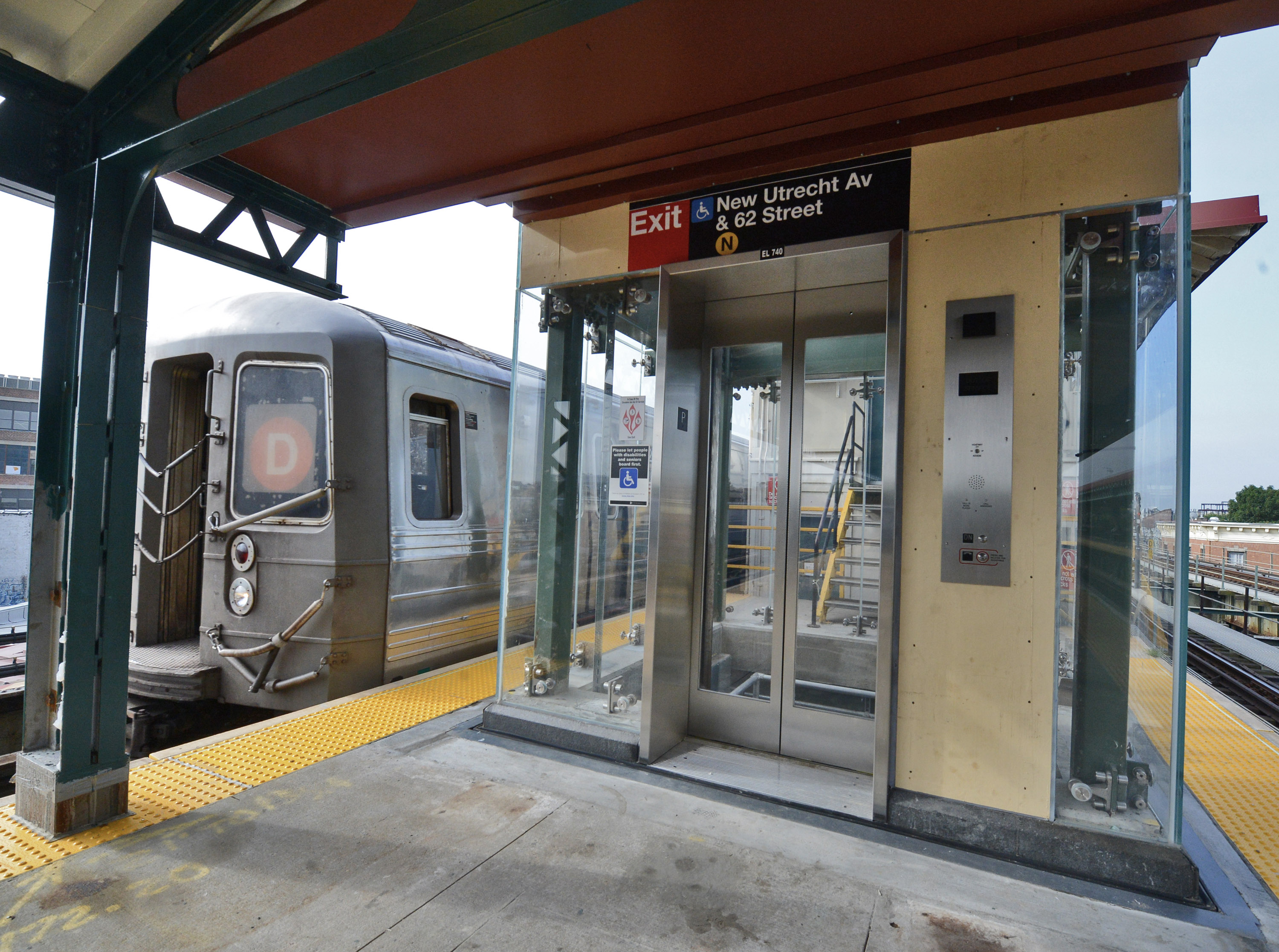 MTA Announces Track Maintenance on 6 Av B/D Express Tracks to Ensure Reliability