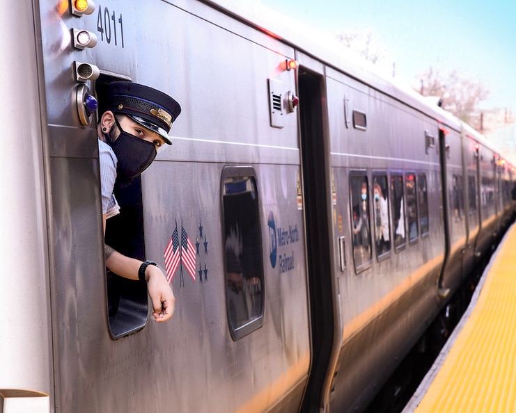 Metro-North Railroad Announces Return of “Shopper Specials” Trains on Saturday, Dec. 23