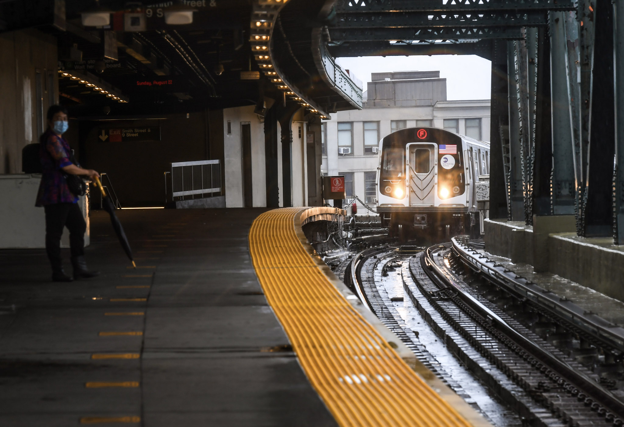MTA Prepares for Heavy Rain and High Wind Gusts Expected Sunday Night